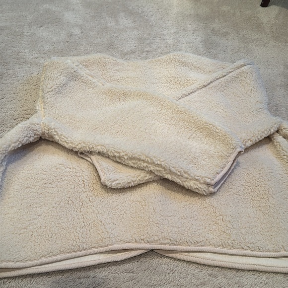 H&M Faux Shearling Jacket - Picture 3 of 3